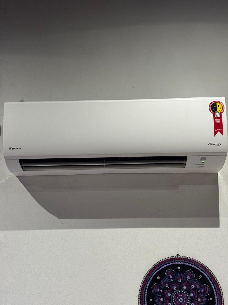 Resultado final de instalação split Daikin Inverter em Biguaçu